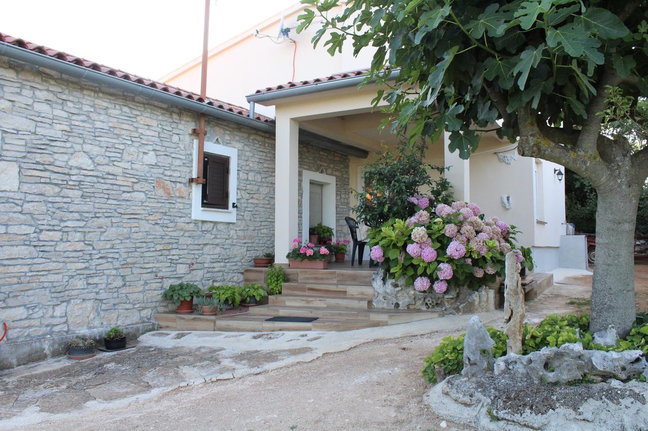 Haus Glavani Barban Εξωτερικό φωτογραφία
